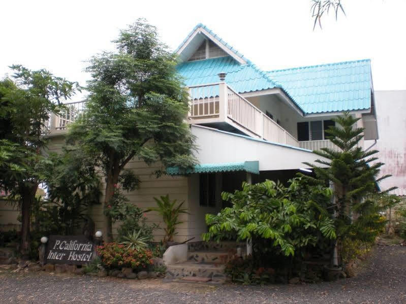 P.California Inter Hostel Nang Rong Εξωτερικό φωτογραφία